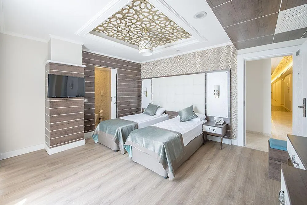 Trend Park Hotel Antalya 3*,